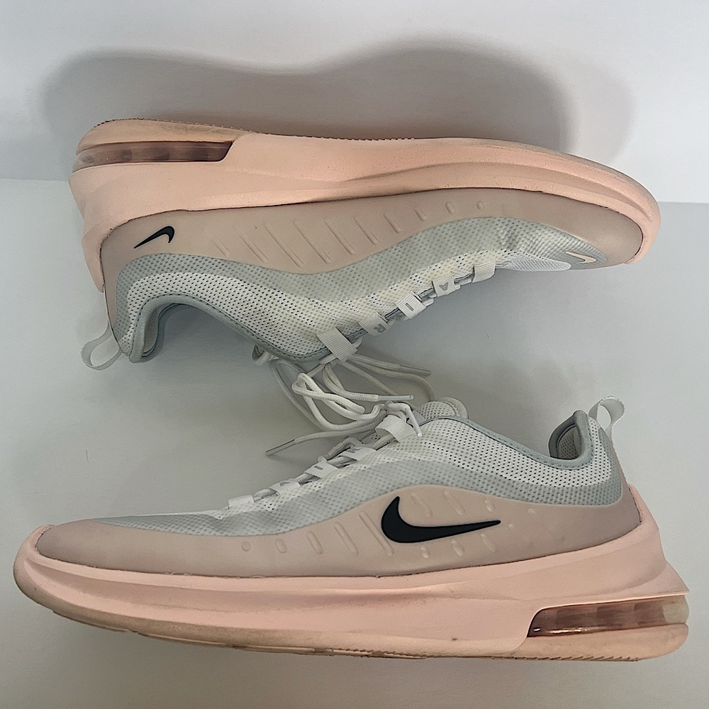Gently used Nike Air Max Axis